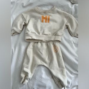 Hi matching sweatshirt set for baby